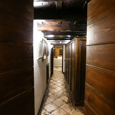 Apartment Palazzo Alibrandi House
