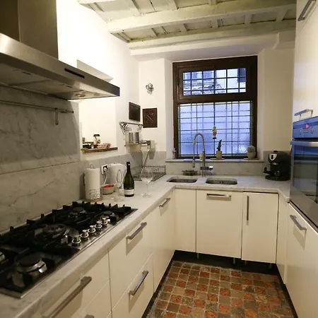 Palazzo Alibrandi House * Rome