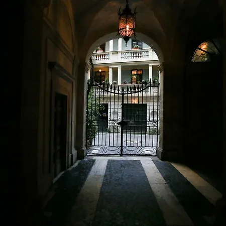 Palazzo Alibrandi House * Rome