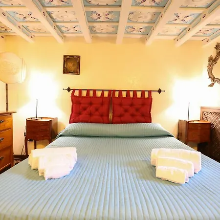 Palazzo Alibrandi House Appartement *